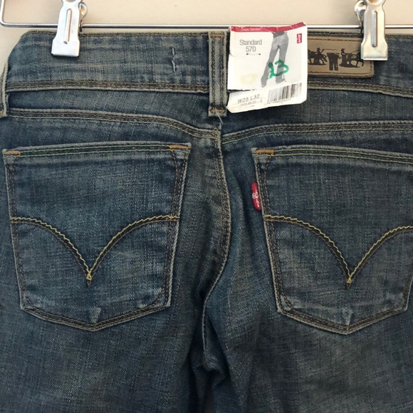 Brand new Levi jeans - Picture 3 of 4